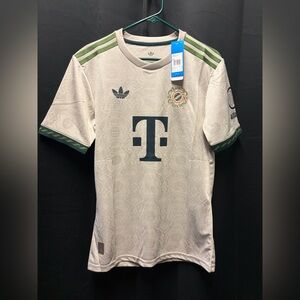 Bayern Munich 2025/26 Wiesn Festival jersey